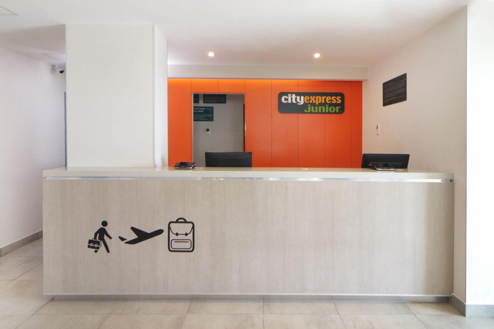 Hotel Express Junior By Marriott Otay 3*